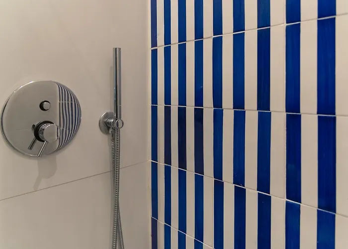 Estate4home - Casa Peppenella Апартаменты *