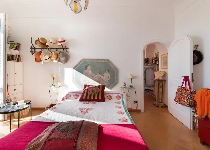 Estate4home - Casa Peppenella Апартаменты *